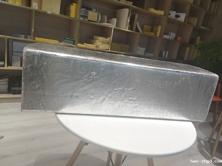 无甲醛玻纤复合风管和普通风管的区别 无甲醛玻纤复合风管和普通风管的区别